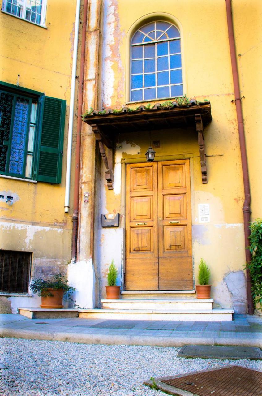 Nel Cortile * Roma